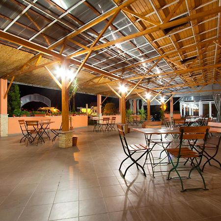 Filo Hotel Gheorgheni  Bagian luar foto