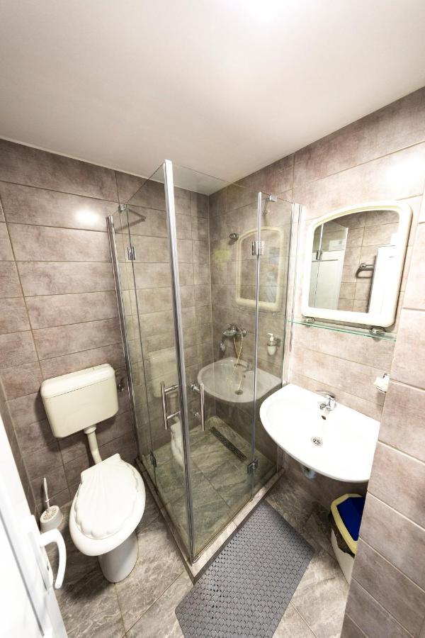 Filo Hotel Gheorgheni  Bagian luar foto