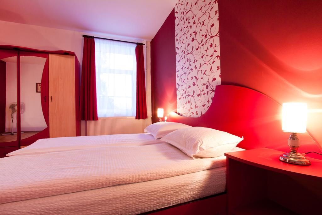 Filo Hotel Gheorgheni  Bagian luar foto
