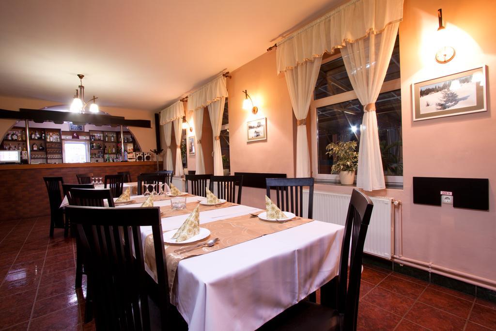 Filo Hotel Gheorgheni  Bagian luar foto